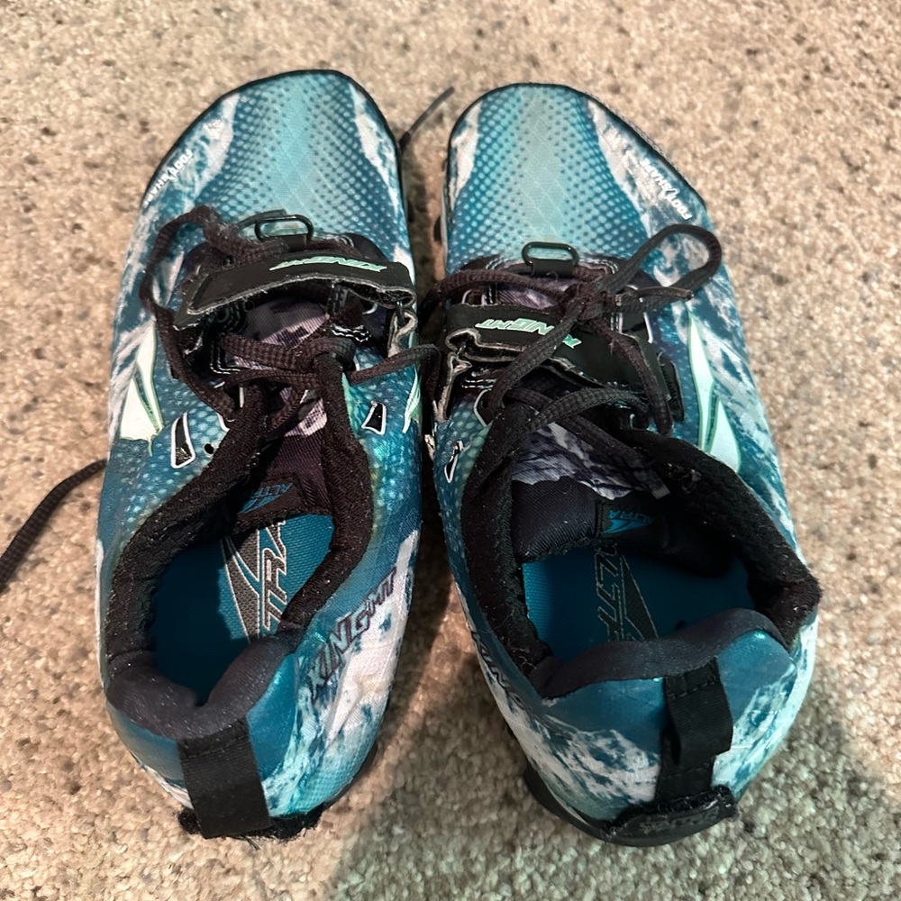 Altra King MT